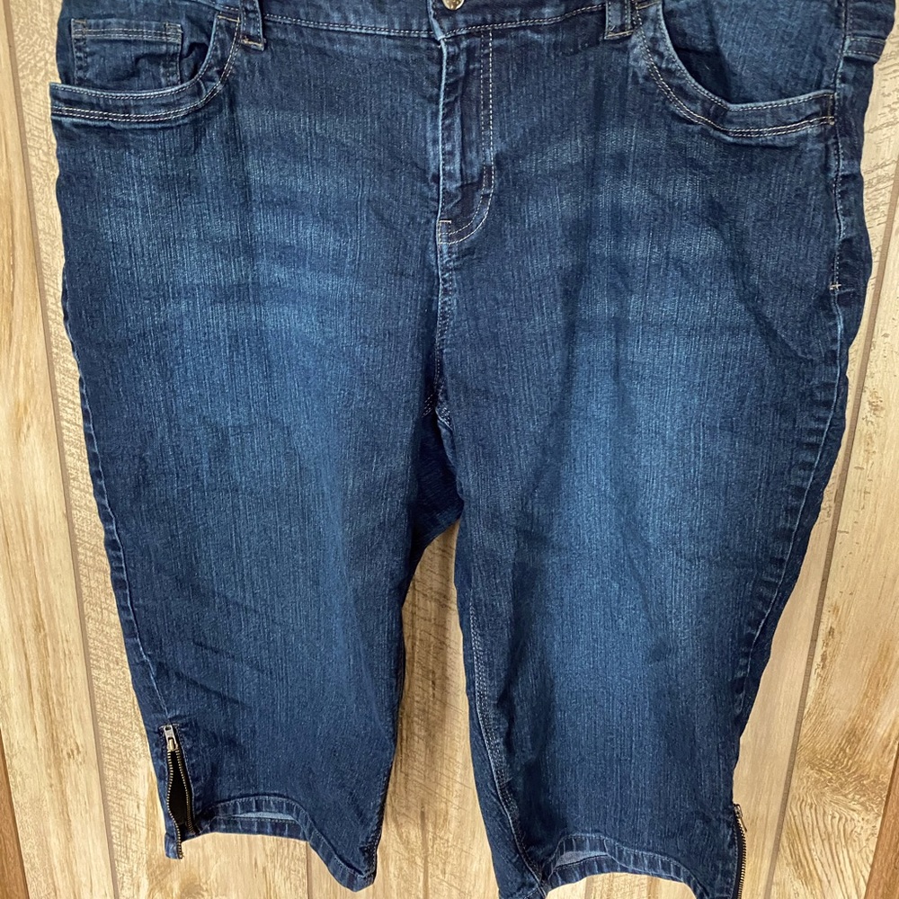 Denim pedal pushers